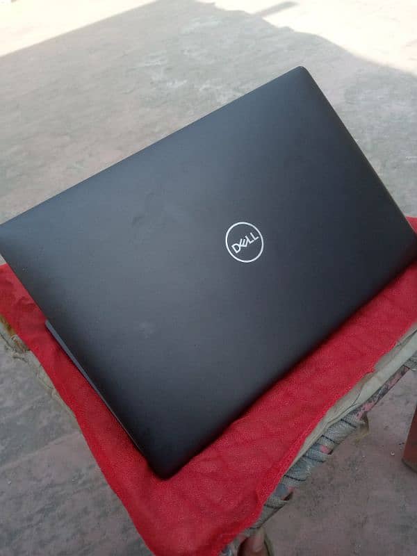 Dell Latitude 5400 - i7 8th Gen - 8/256 5