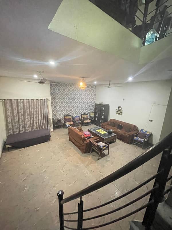 House for sale in Fateh Garh Chaman Park 10 Marla 3