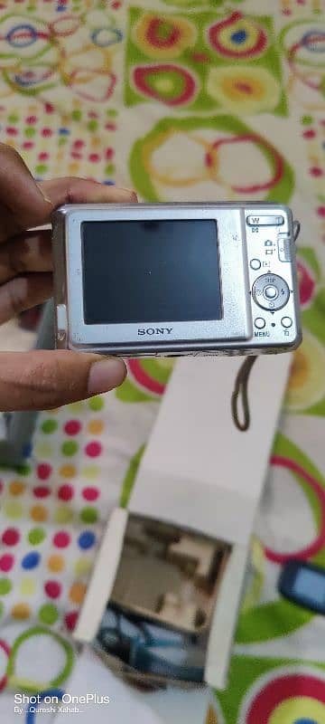 Sony cyber shot  DSC S1900 0