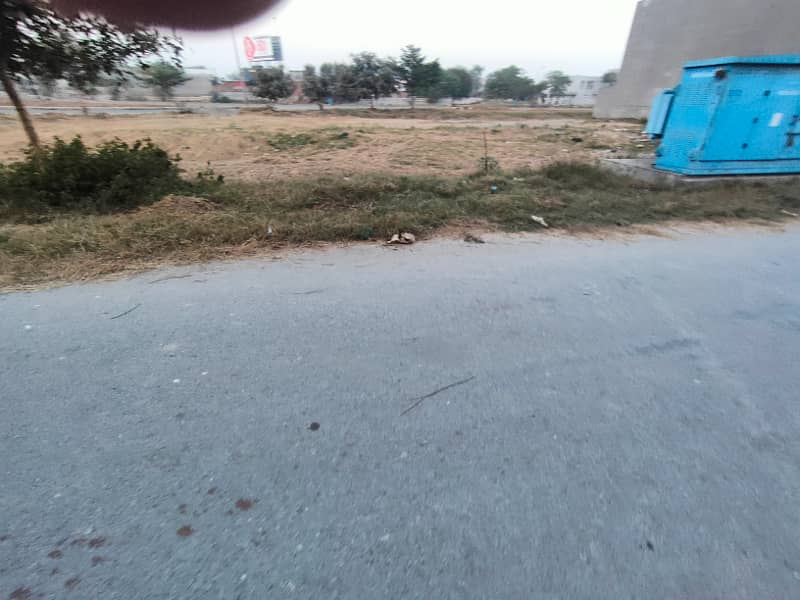 Lucrative Location 10 Marla Residential Plot No 549/1 For Sale In DHA Phase 5 M Block Lahore 3