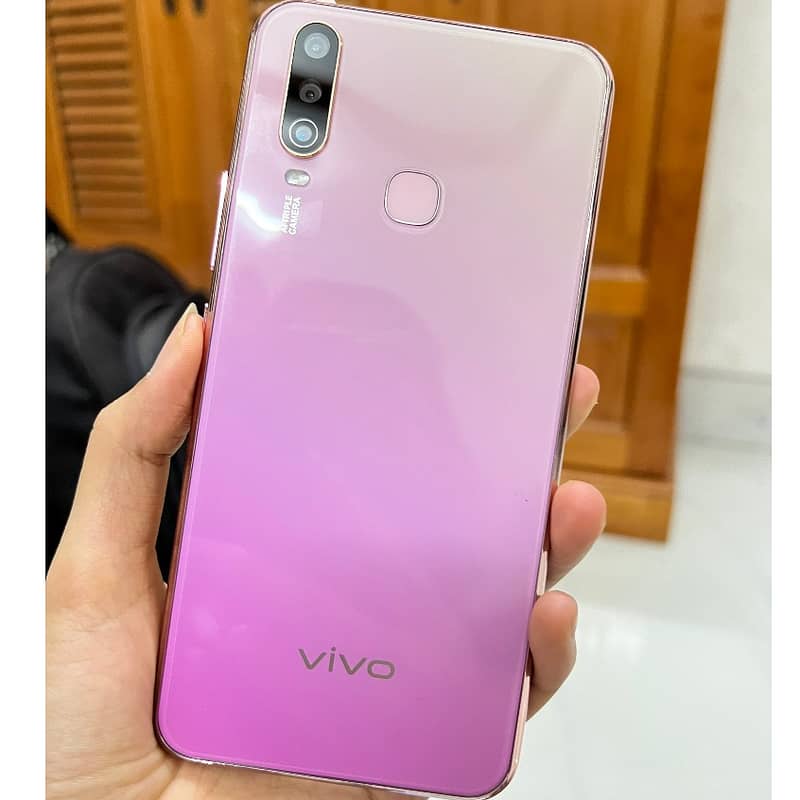 Vivo Y17 8RAM 256ROM FRESH & NEW BUT USED 3