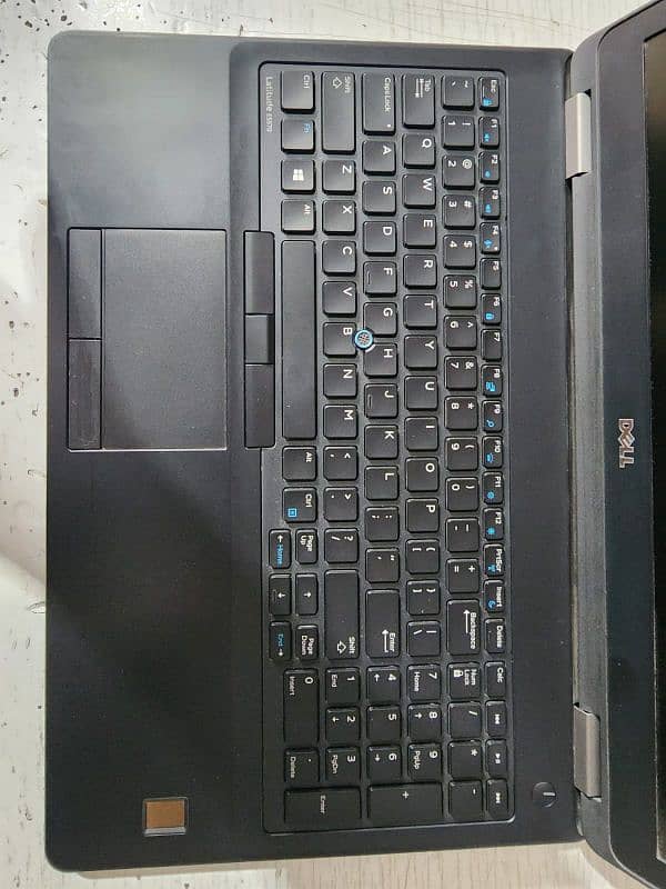 Core(TM) I5 6th Generation - 8Gb - Ram 256 HD Graphics 520 Finger lock 10