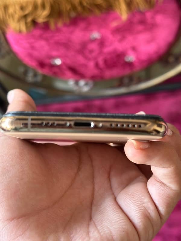 iPhone 11 Pro non pta but sim working 5