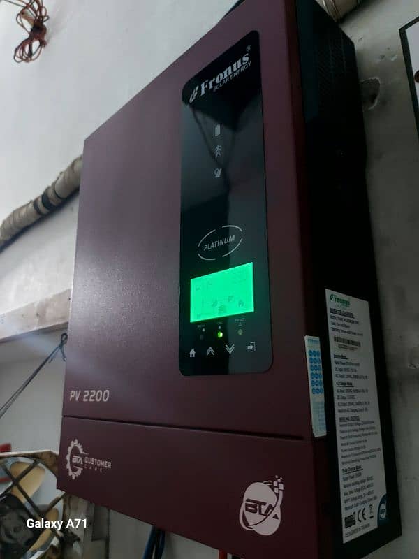 Fronus  solar inverter 1.6 kw  With battery.  185Ah 3