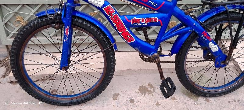 cycle tyre almost new, brakes oky koi masla nahi hy 4