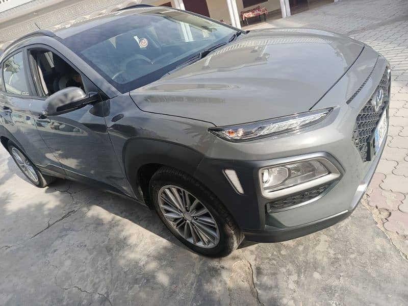 Hyundai kona SE 2