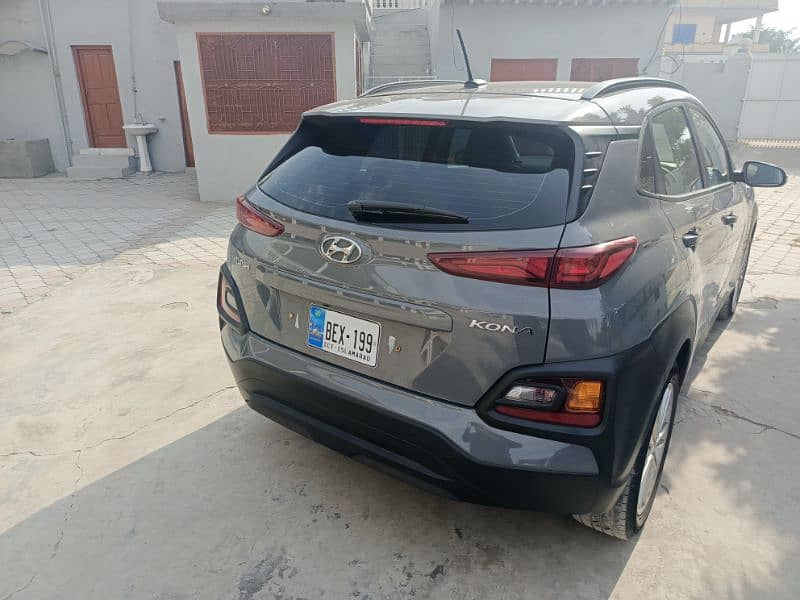 Hyundai kona SE 13