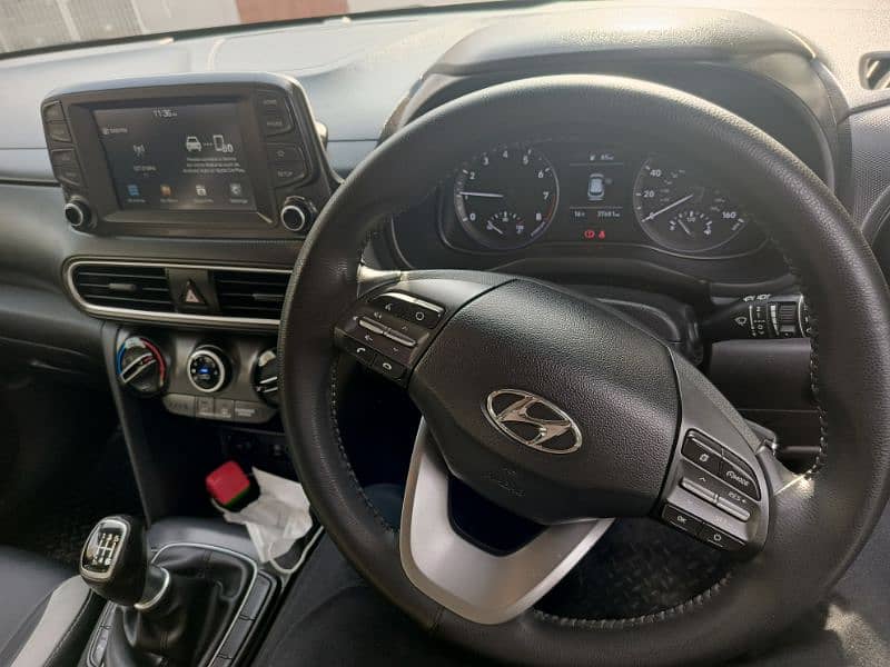 Hyundai kona SE 14