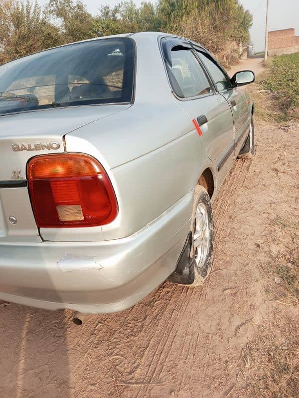 Suzuki Baleno 2002 10