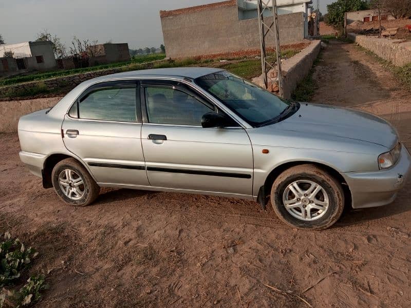 Suzuki Baleno 2002 12