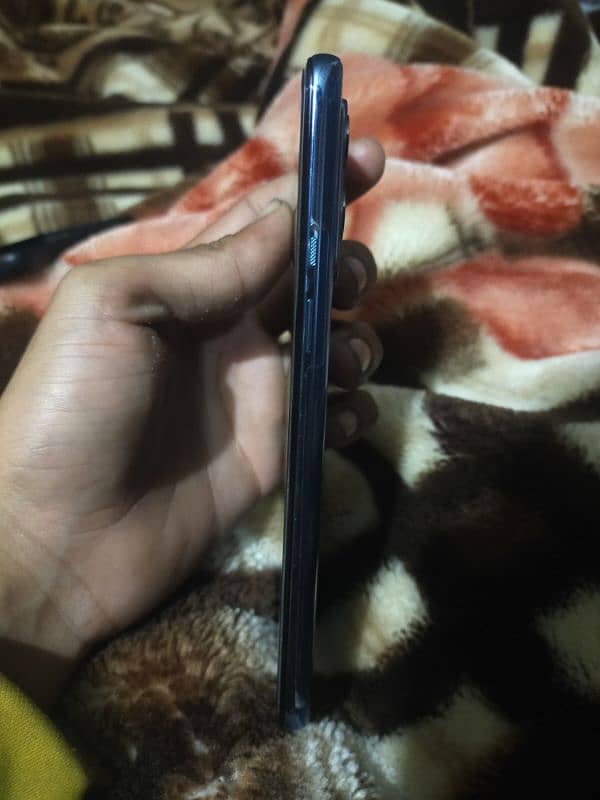 ONEPLUS 9 2 Month Used Fresh Condition Scratch less 2