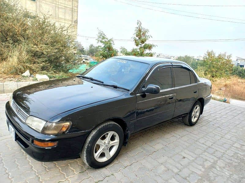 Toyota Corolla XE 2000 2