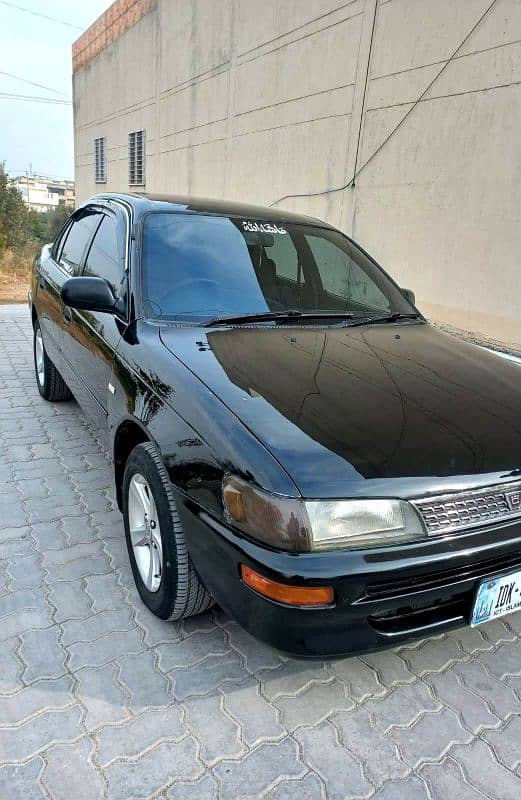 Toyota Corolla XE 2000 4