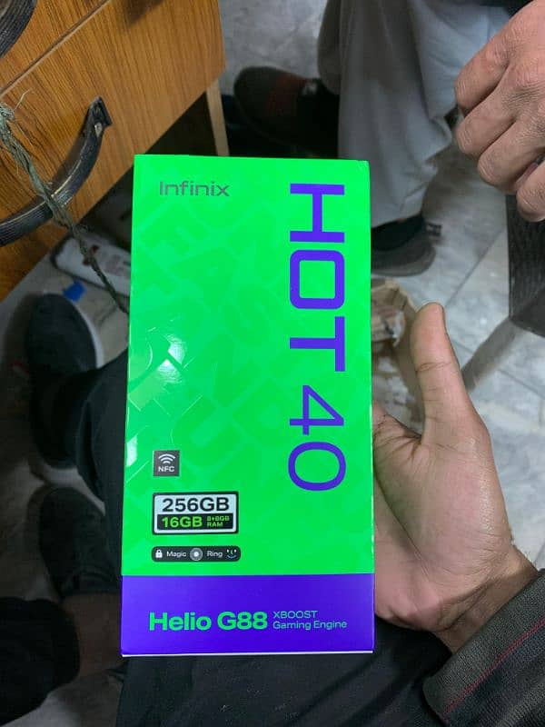 INFINIX HOT 40 8/256 BLUE 1