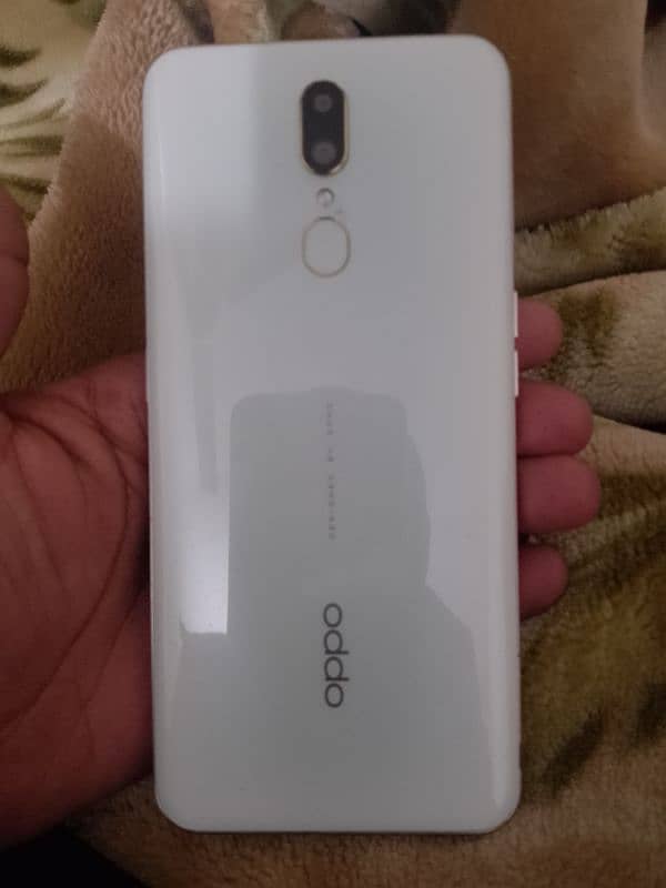 oppo f11 for sell 3