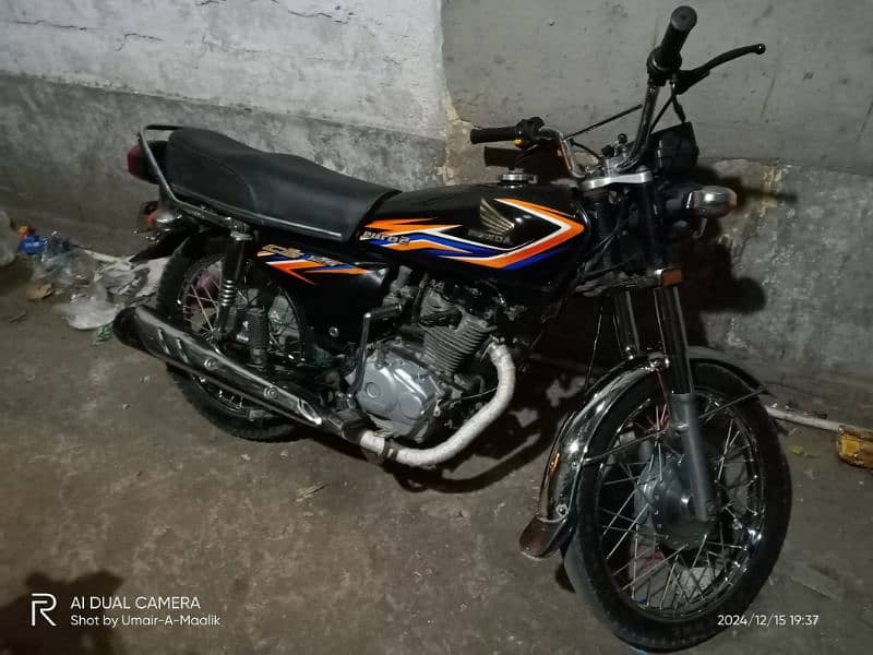 Honda 125 2018 Karachi number 0/3/2/2/2/4/5/2/2/4/5 0