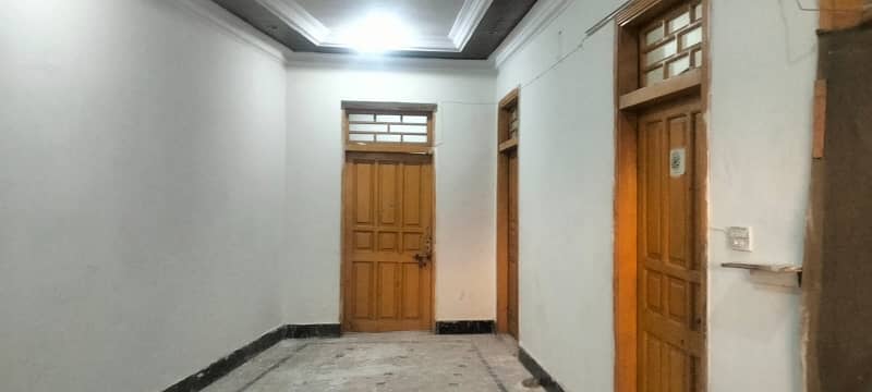 Spacious Prime Location 5 Marla Upper Portion Available For rent In Gulberg 0