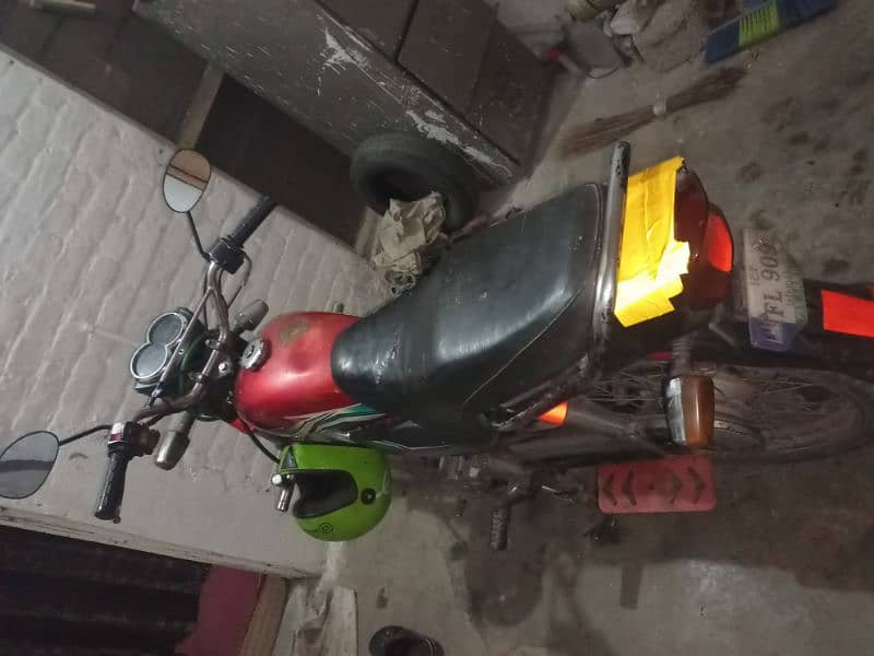 Govt employee used Yamaha janoon 100cc 5