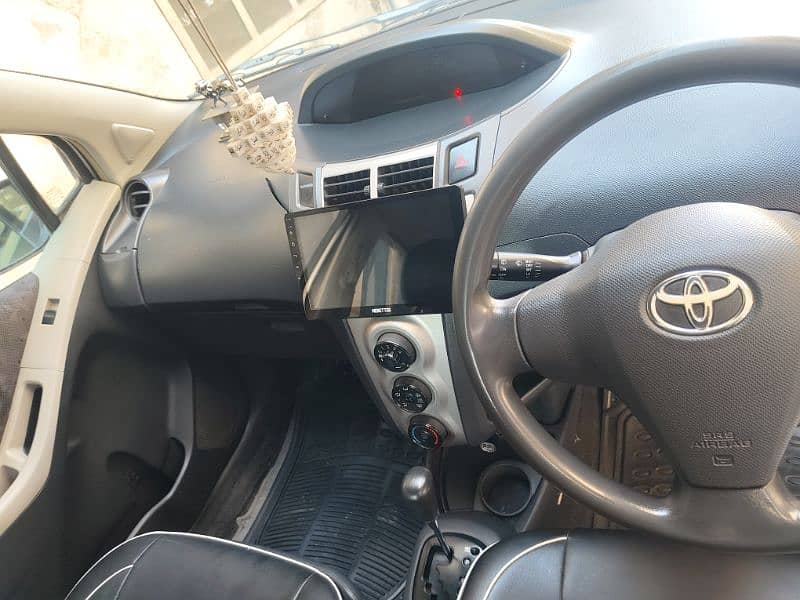 Toyota Vitz 2008/13 17