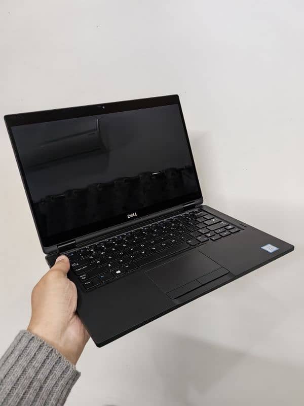 Dell Latitude 7390 2 in 1 Laptop 0