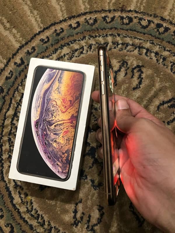 iPhone XS Max pta approved  03406795981 2