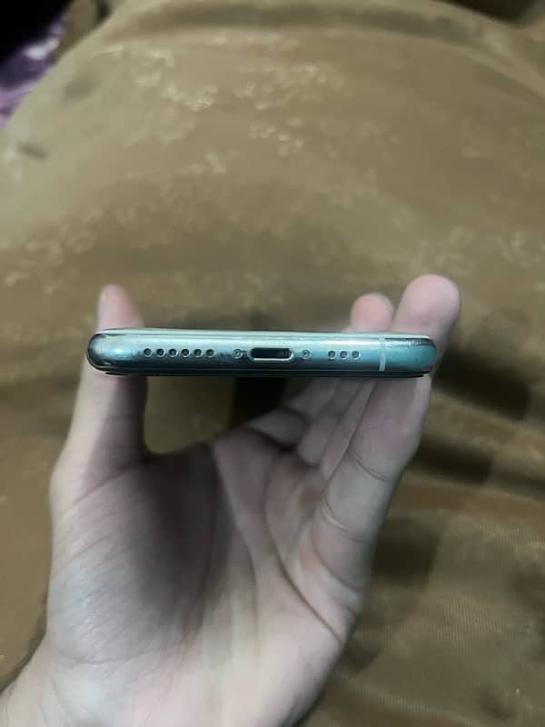 I phone 11 Pro Non PTA 5