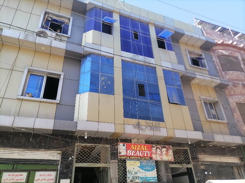 Prime Location In Sunehri Masjid Road 100 Square Feet Room For Rent 0