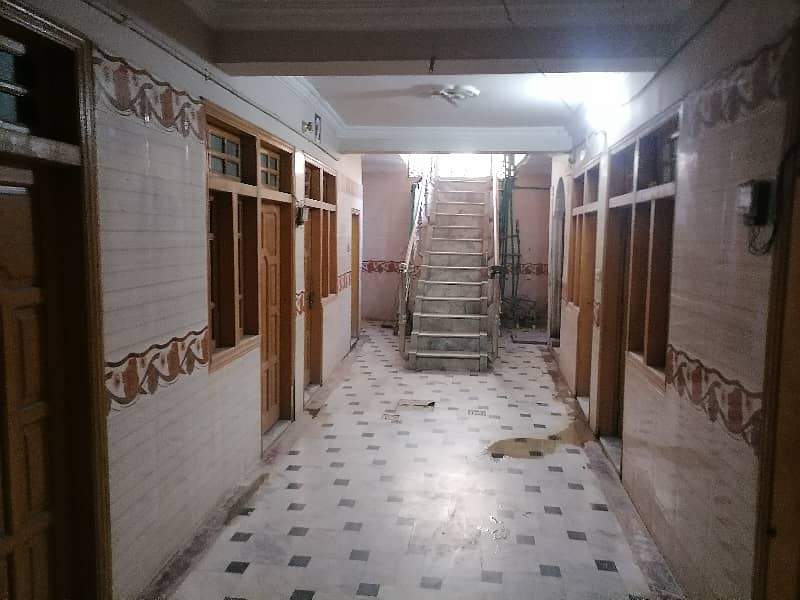 Prime Location In Sunehri Masjid Road 100 Square Feet Room For Rent 12