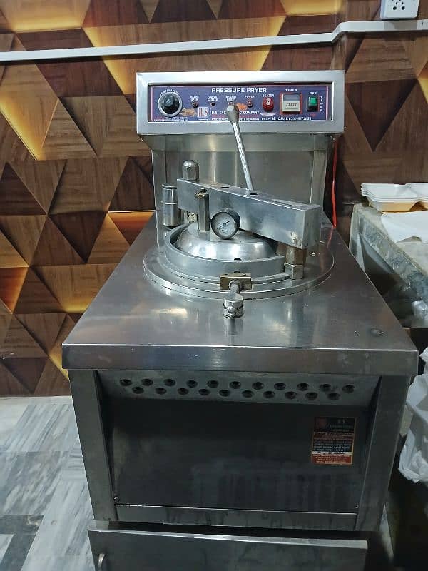 Pressure Fryer/Broast Machine 0