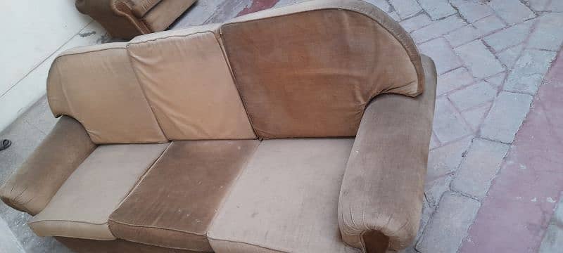 5 seater Sofa Set 0