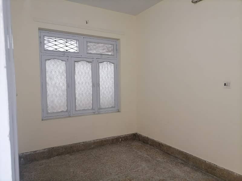 Prime Location House Sized 10 Marla Is Available For sale In Gulberg 12