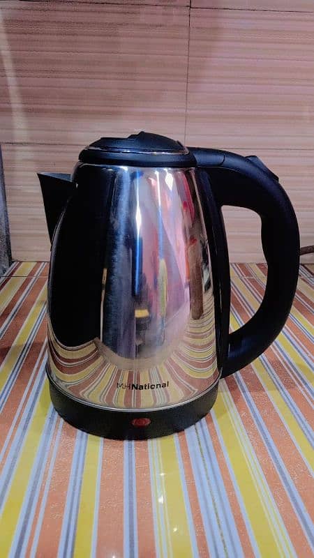 Electric Kettle 4