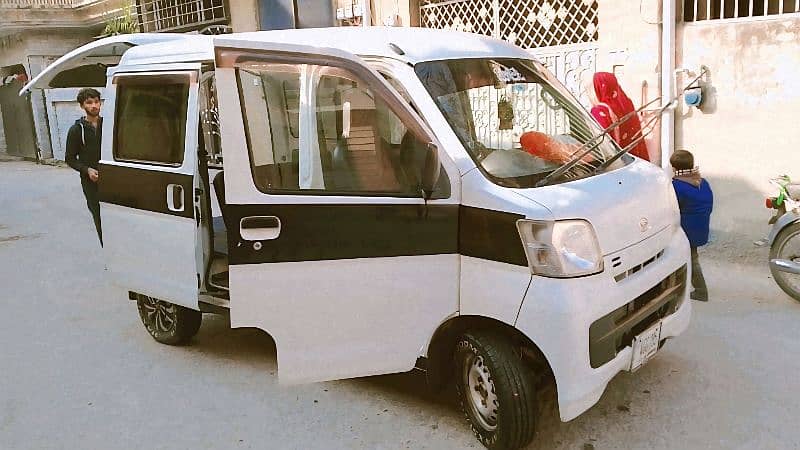 Daihatsu Hijet 2013 3