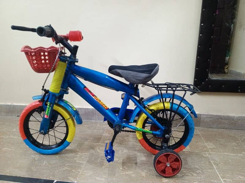 Kids Bicycle mint condition 0