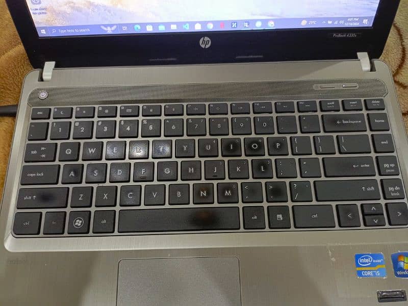 Hp laptop probook silver colour 1