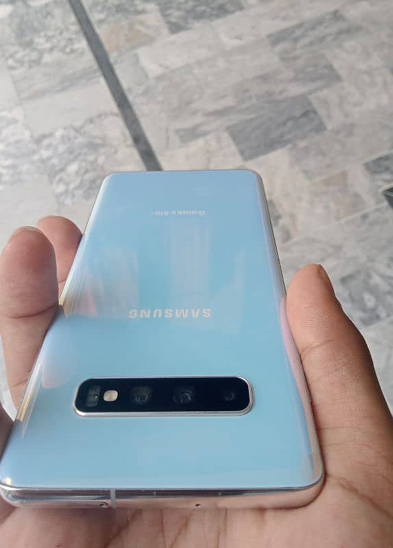 Samsung Galaxy S10+ 2