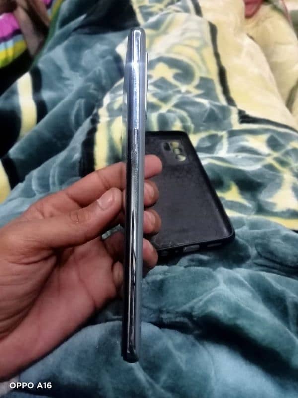 Oppo Reno 64g.   8+8by 128 5