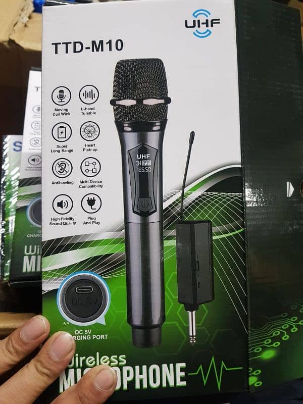 WIRELESS MICROPHONE RANGE 6