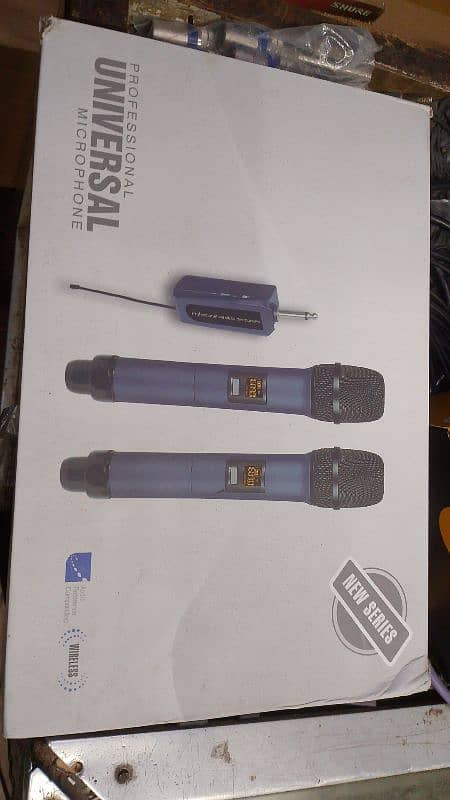 WIRELESS MICROPHONE RANGE 14