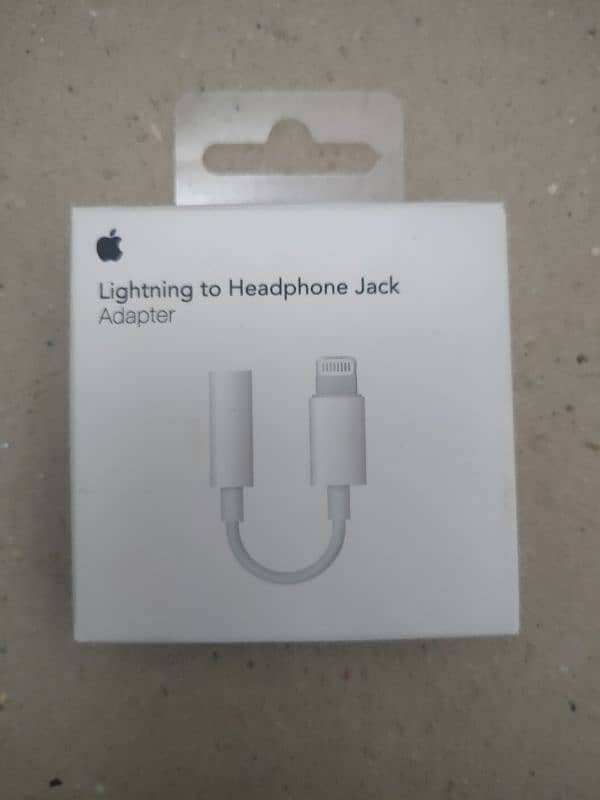 Lightening to Headphone Jack Adapter 1