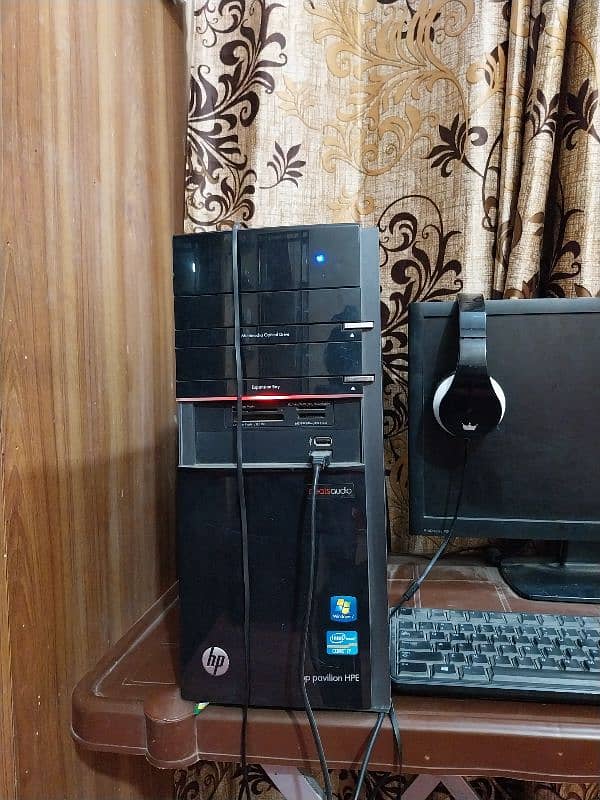 core i5 with all accessories ( keyboard,mouse) 3