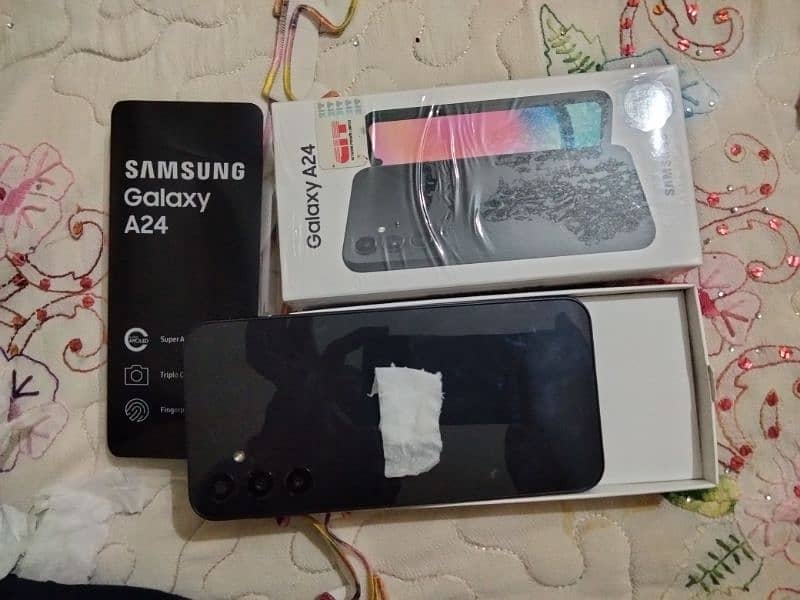 Samsung Galaxy A24.1. mahina waranti ma haWhatsap namber 03102750379 5