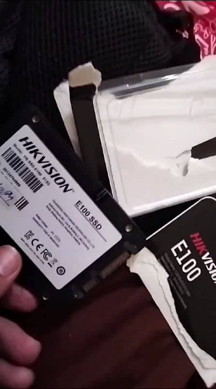 SSD hard 512gb Hikvision Urgent sale 0