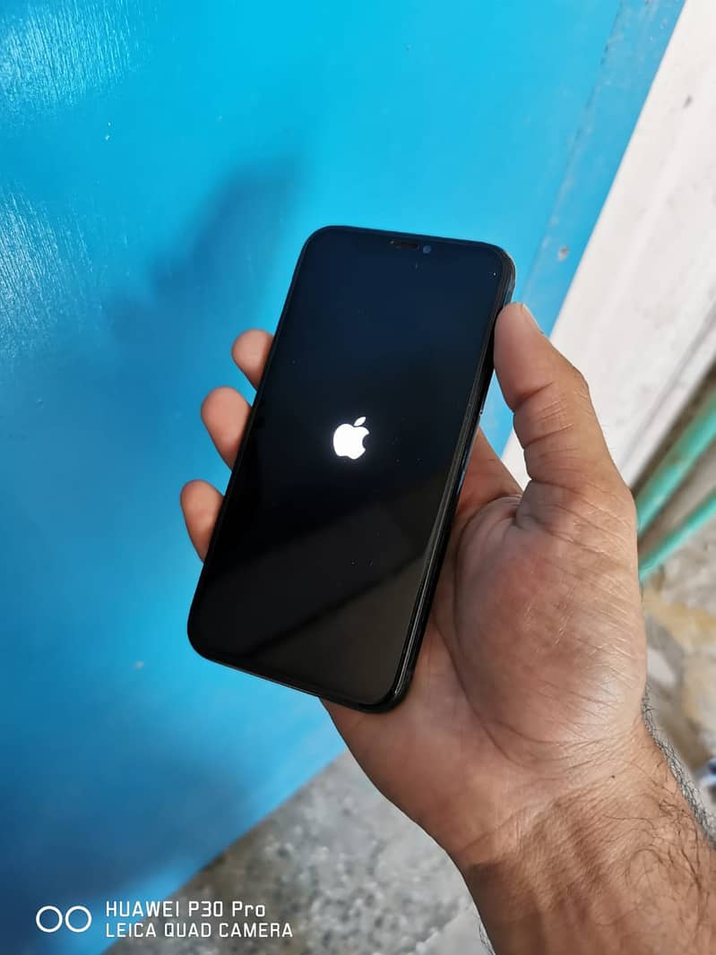 iphone 11 pro 3