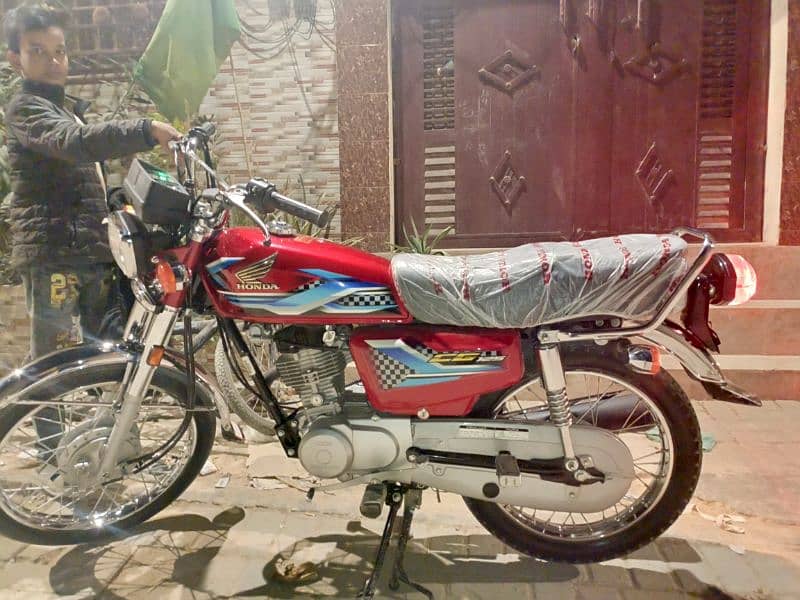 Honda 125 new condition 2