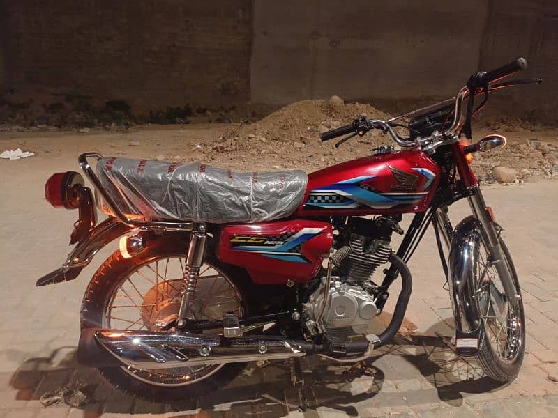 Honda 125 new condition 5