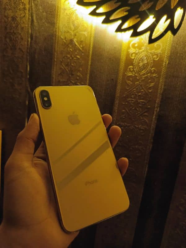 I PHONE XS MAX FACTORY UNLOCKED SIM WORKING 0