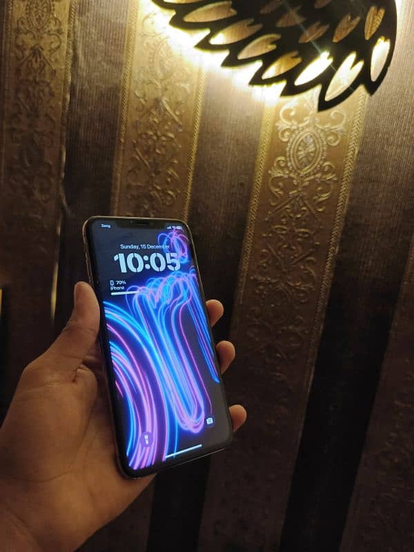 I PHONE XS MAX FACTORY UNLOCKED SIM WORKING 1