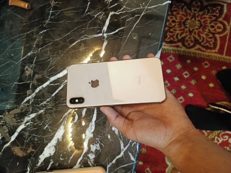 I PHONE XS MAX FACTORY UNLOCKED SIM WORKING 2