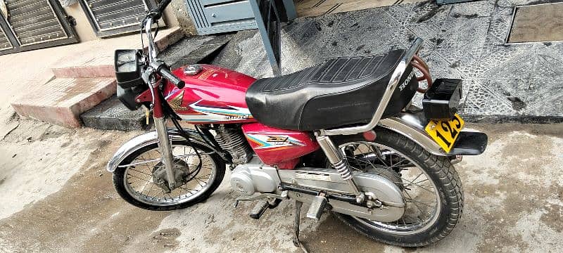 Honda 125 model 2016 golden num 123 7